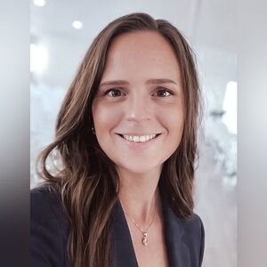 Meet your Posher, Brie